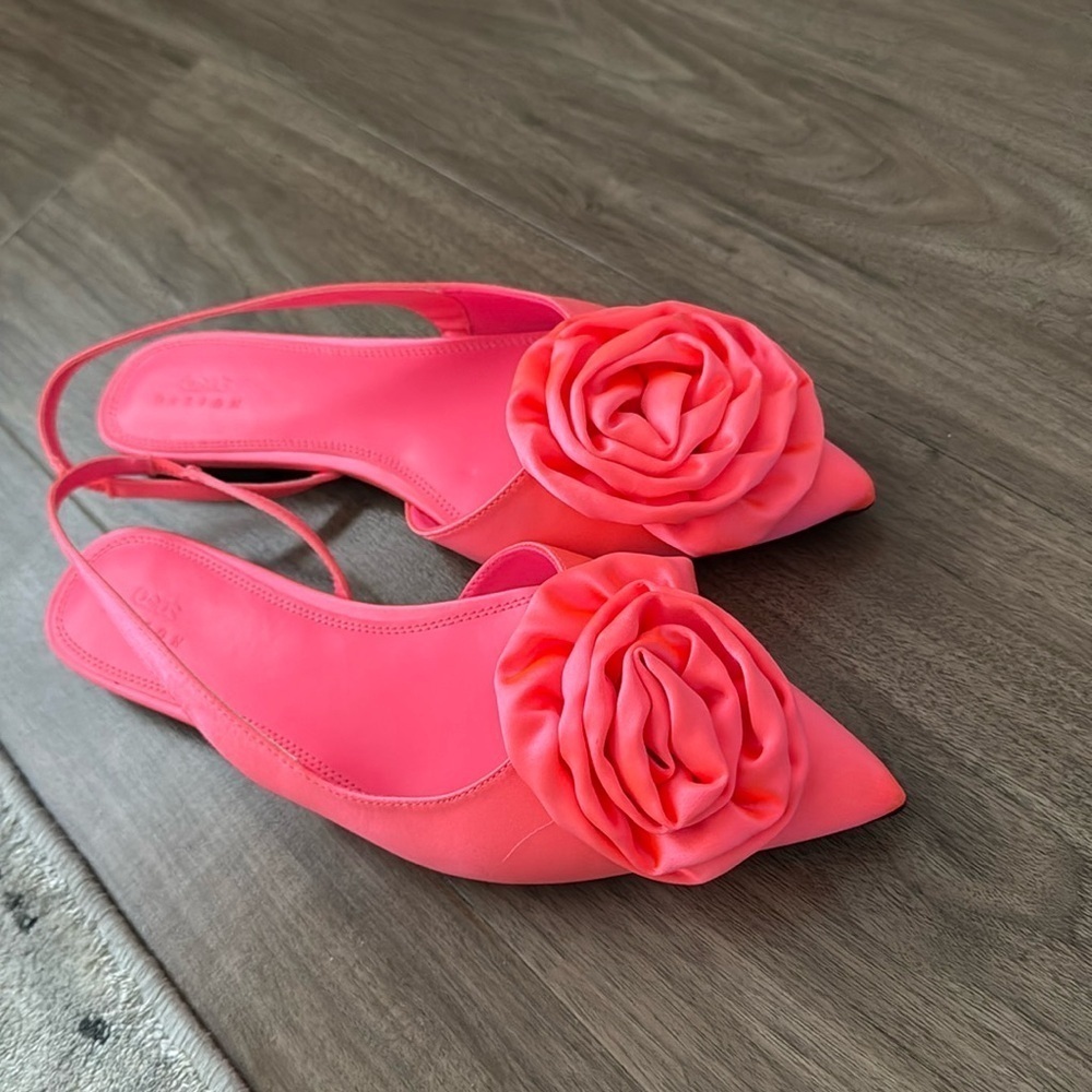 ASOS DESIGN Lovable Corsage Slingback Ballet Flats